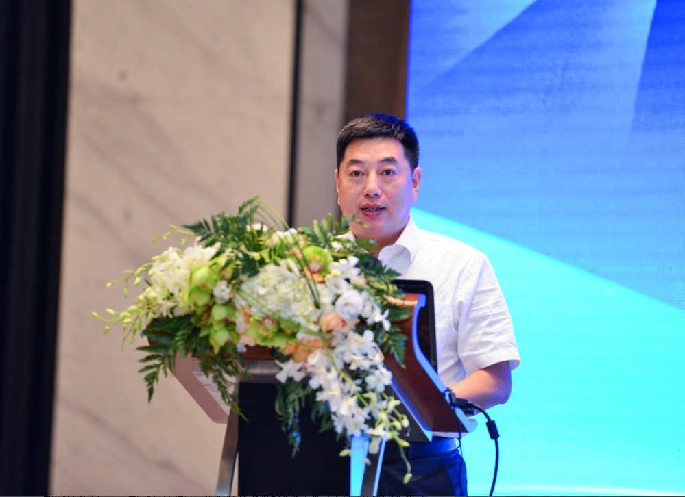 深圳市人民政府副秘書長高裕躍在開幕式上致辭
